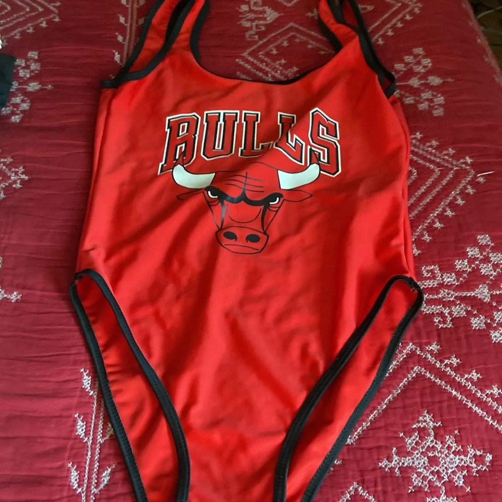 Bathing suit - Picture 2 of 6